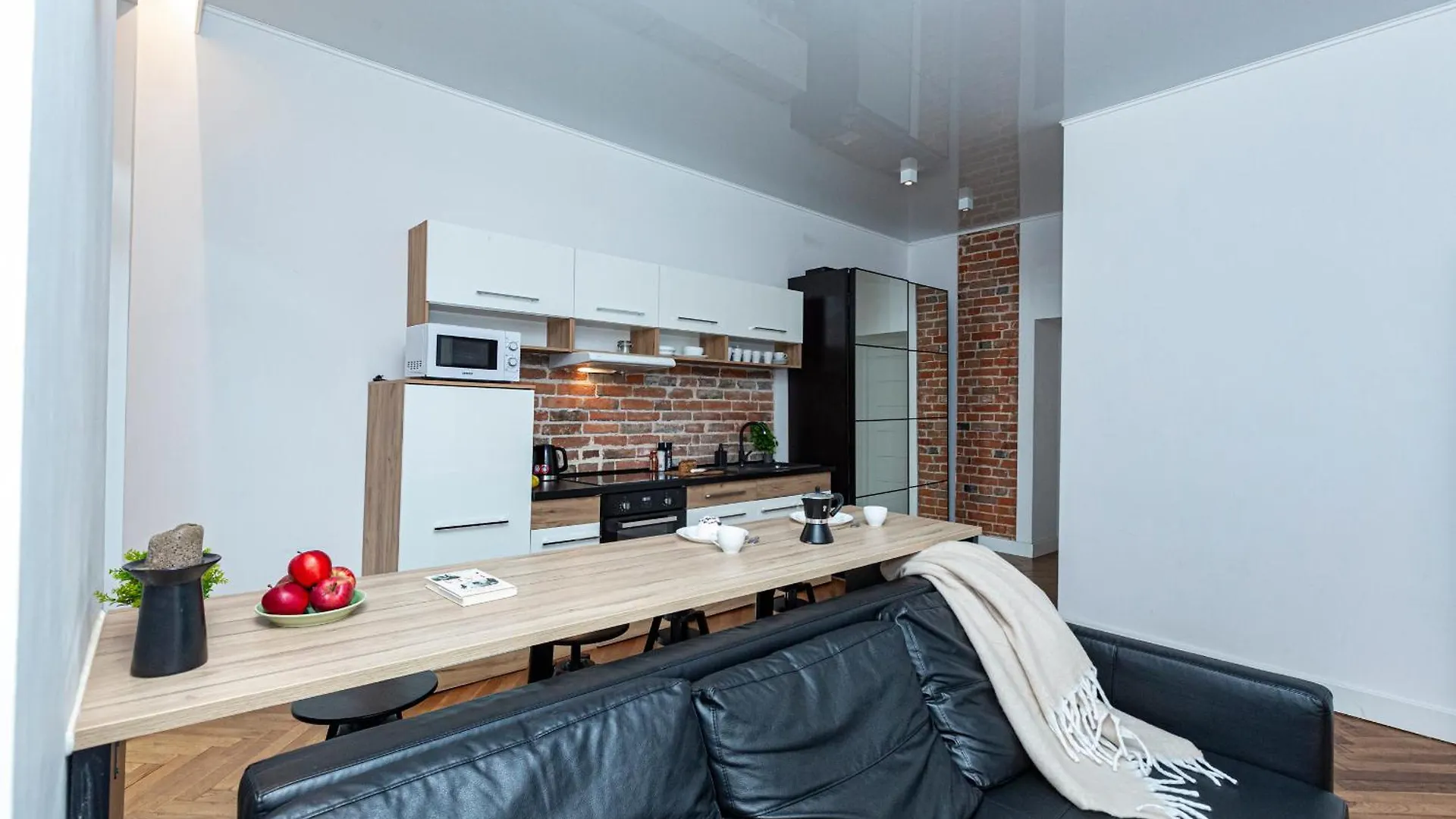 Apartament Wspolna 54A - Bezplatny Parking 450M - Balkon Warszawa Polska