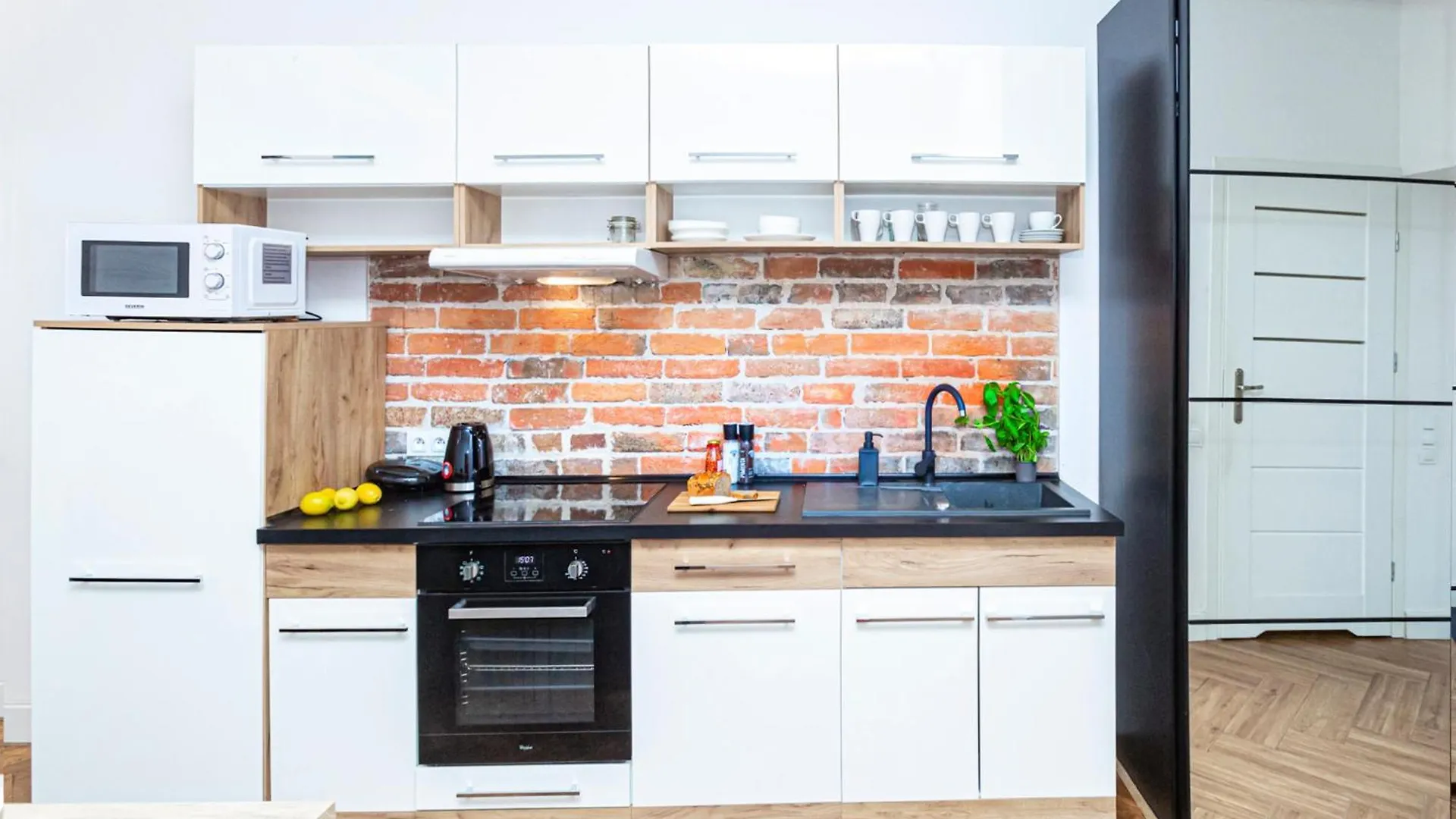 Apartament Wspolna 54A - Bezplatny Parking 450M - Balkon Warszawa