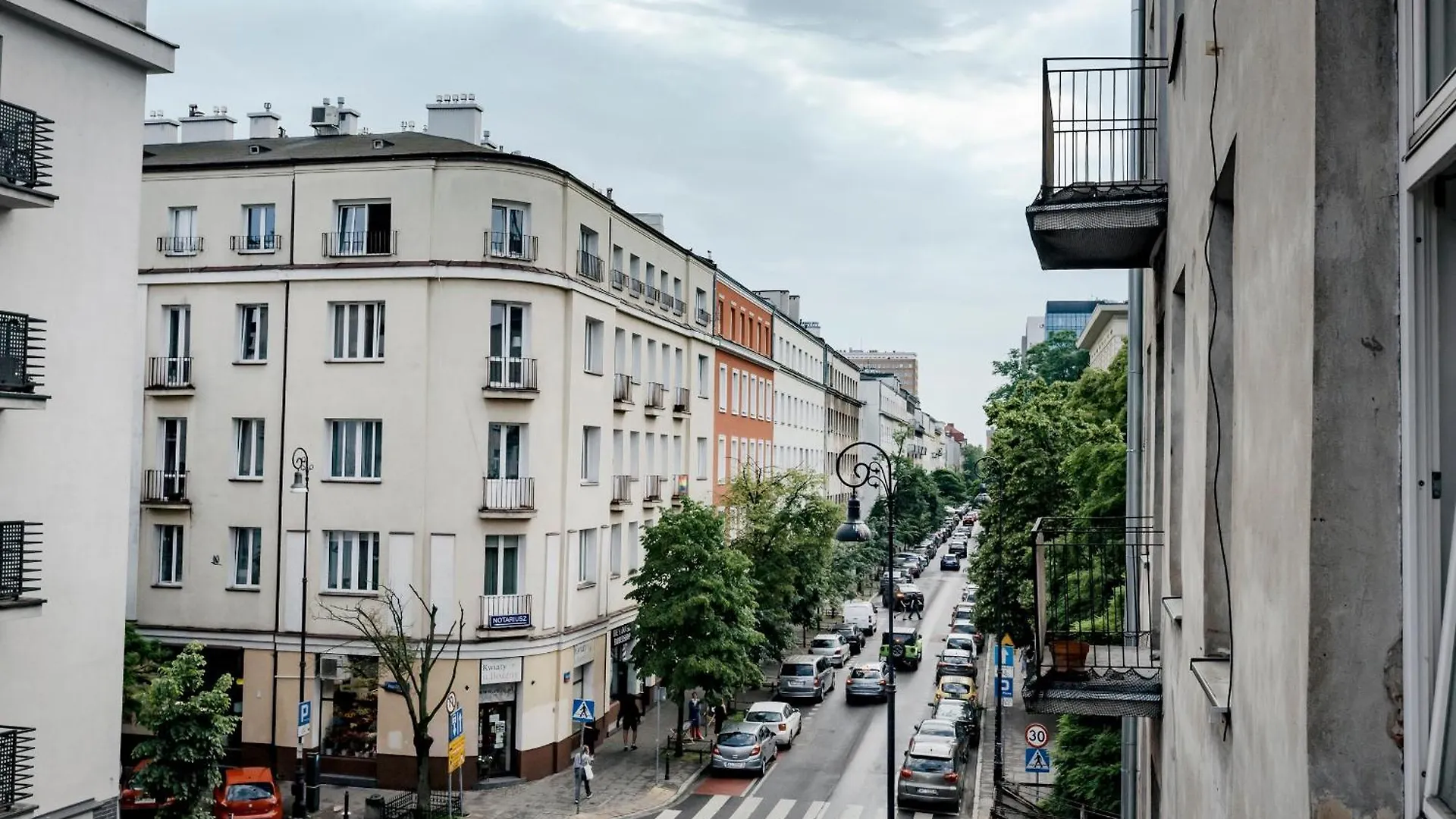 Apartament Wspolna 54A - Bezplatny Parking 450M - Balkon Warszawa
